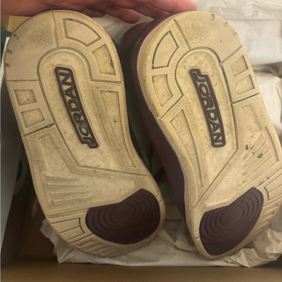 Jordan 3 Bordeaux - Picture 4 of 7